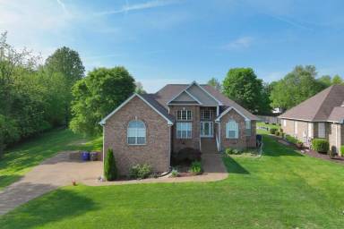 Main picture of 218 Thoroughbred Way