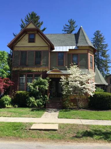 Main picture of 131 Phila St