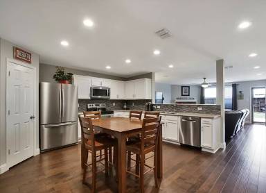 Main picture of 1007 Shelborn Dr