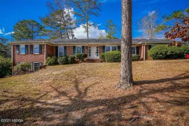Main picture of 780 Captain Kell Dr