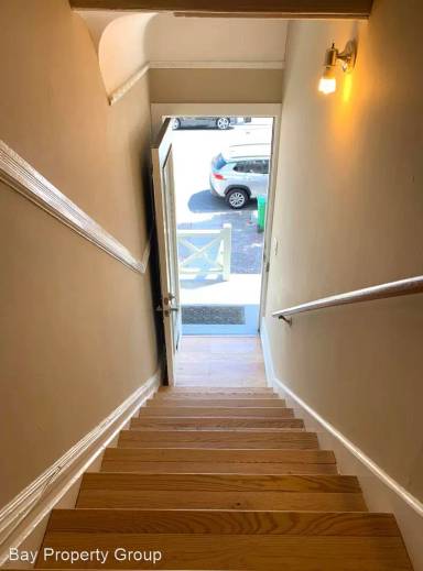 Main picture of 533 2nd Ave