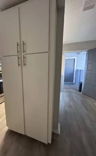 Main picture of Rise Oak Creek Apartments