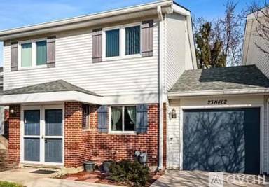 Main picture of 23W462 Spyglass Ct