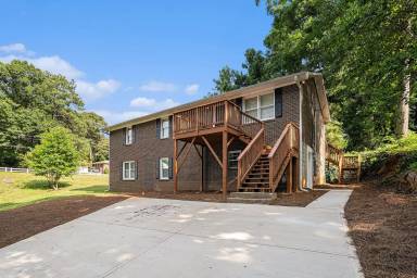 Main picture of 527 Scott Blvd