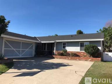 Main picture of 2704 Nansen Ave