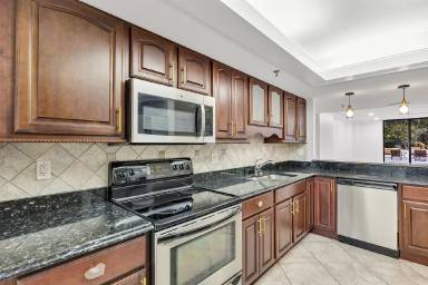 Main picture of 530 E Central Blvd