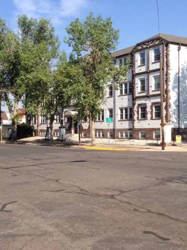 Main picture of 515 E Ivinson Ave