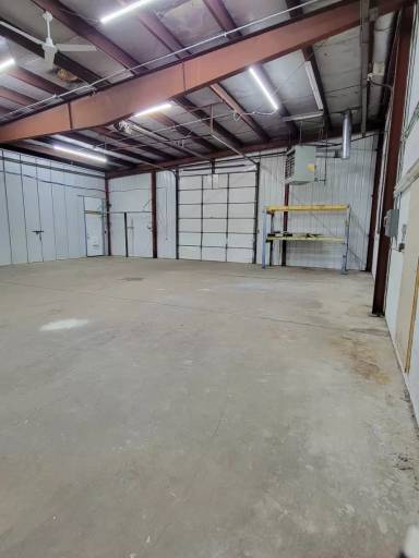 Main picture of 1323 Everest Ave