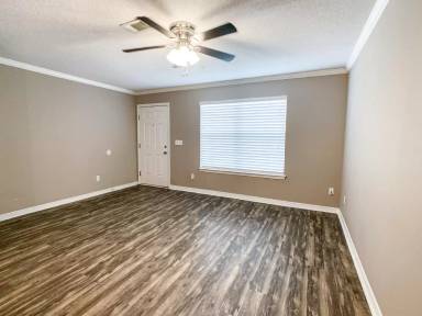 Main picture of Crepe Myrtle Townhouses