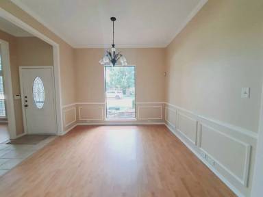 Main picture of 1228 Shawnee Trl