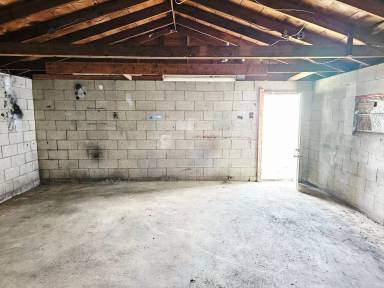 Main picture of 2679 Azelda St