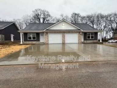 Main picture of 105 Mace Ln