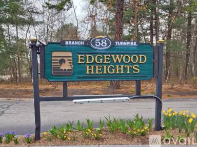 Main picture of Edgewood Heights