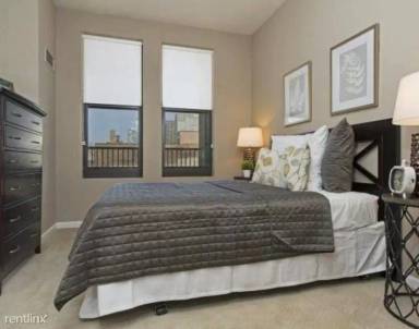 Main picture of 2300 S Michigan Ave