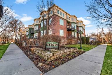 Main picture of 1207 W Fort St