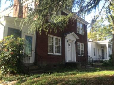 Main picture of 607 E 6th St
