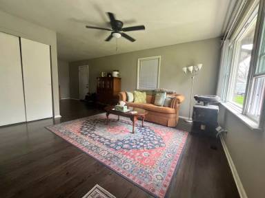 Main picture of 1406 Williamsburg Dr