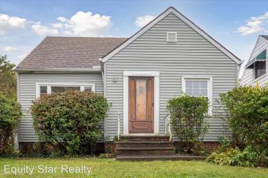 Main picture of 15000 Krems Ave