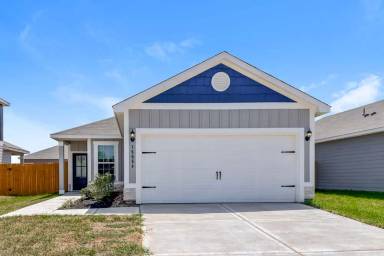 Main picture of 16459 Honeysuckle Hill Dr