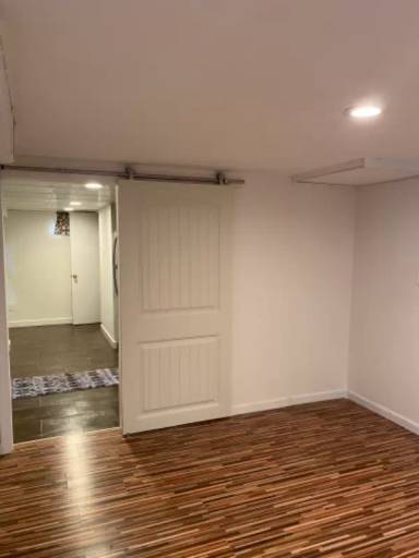 Main picture of 49 Hutchinson St