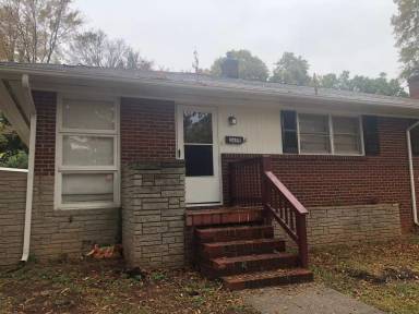 Main picture of 3649 Dresden Dr E