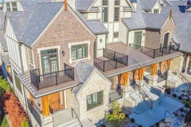 Main picture of 4502 Summit St