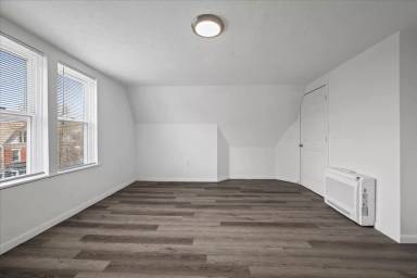 Main picture of 612 N Saint Clair St