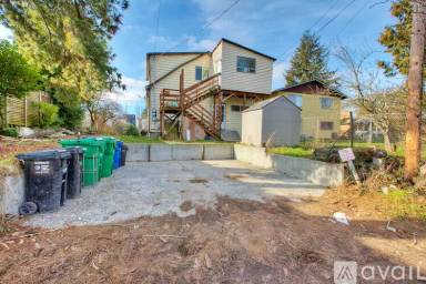 Main picture of 2022 16th Ave S