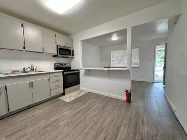 Main picture of 1790 W Harding Ave
