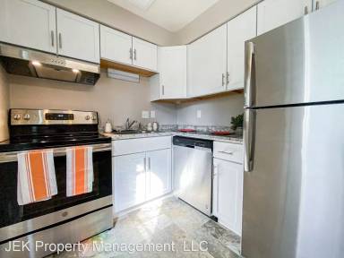 Main picture of 2414 Cypress Way
