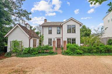 Main picture of 209 53rd St