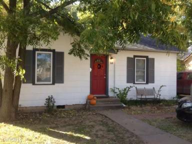 Main picture of 218 S Walnut St