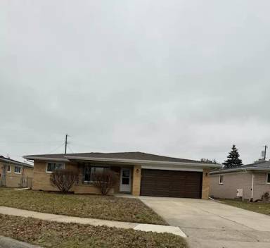 Main picture of 28866 Lund Ave