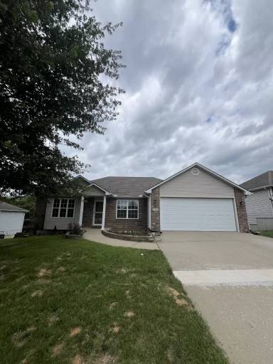 Main picture of 723 Iron Horse Dr