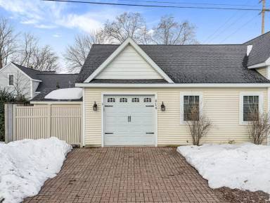 Main picture of 814 Locust St