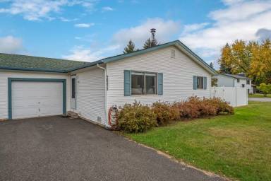 Main picture of 10371 N Hillview Dr