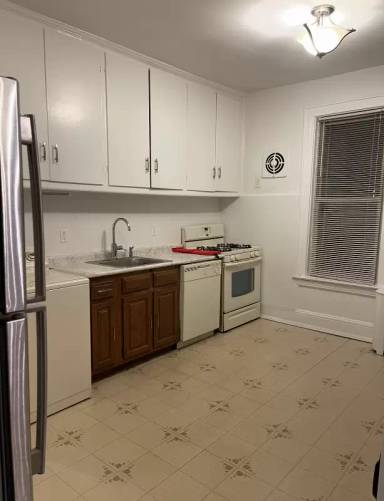 Main picture of 3054 35th St