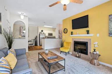 Main picture of 1300 River Tree Dr