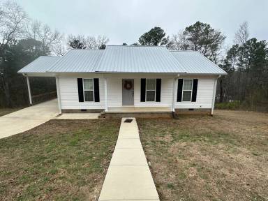 Main picture of 85 Mary Dr
