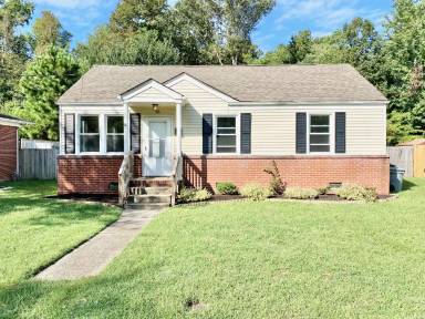 Main picture of 32 Cornwall Ter