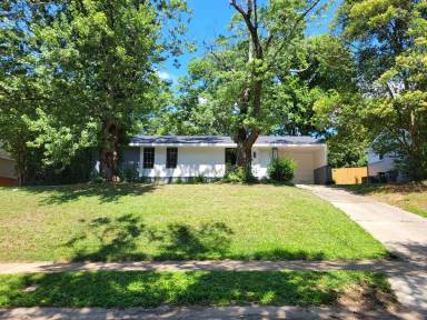 Main picture of 3529 Eastwood Dr