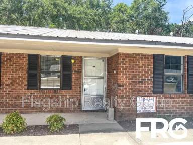 Main picture of 213 Connie Cir