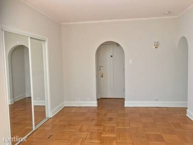 Main picture of 1628 W Sherwin Ave