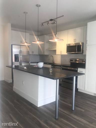 Main picture of 8 W Gore St