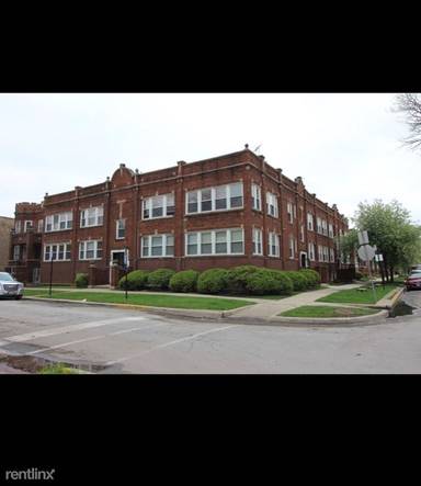 Main picture of 2651 N Harding Ave