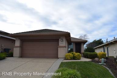 Main picture of 952 Lake Crest Ln