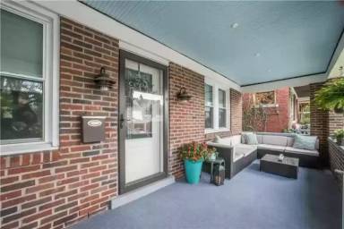 Main picture of 3339 Latonia Ave