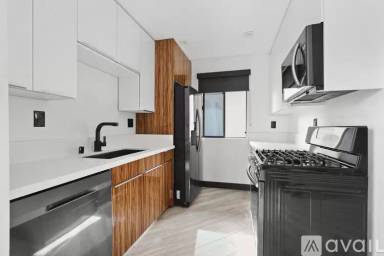 Main picture of 5667 La Mirada Ave