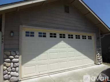 Main picture of 1243 North Park Ln