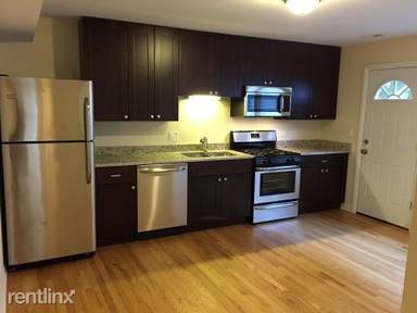 Main picture of 1639 W Lunt Ave